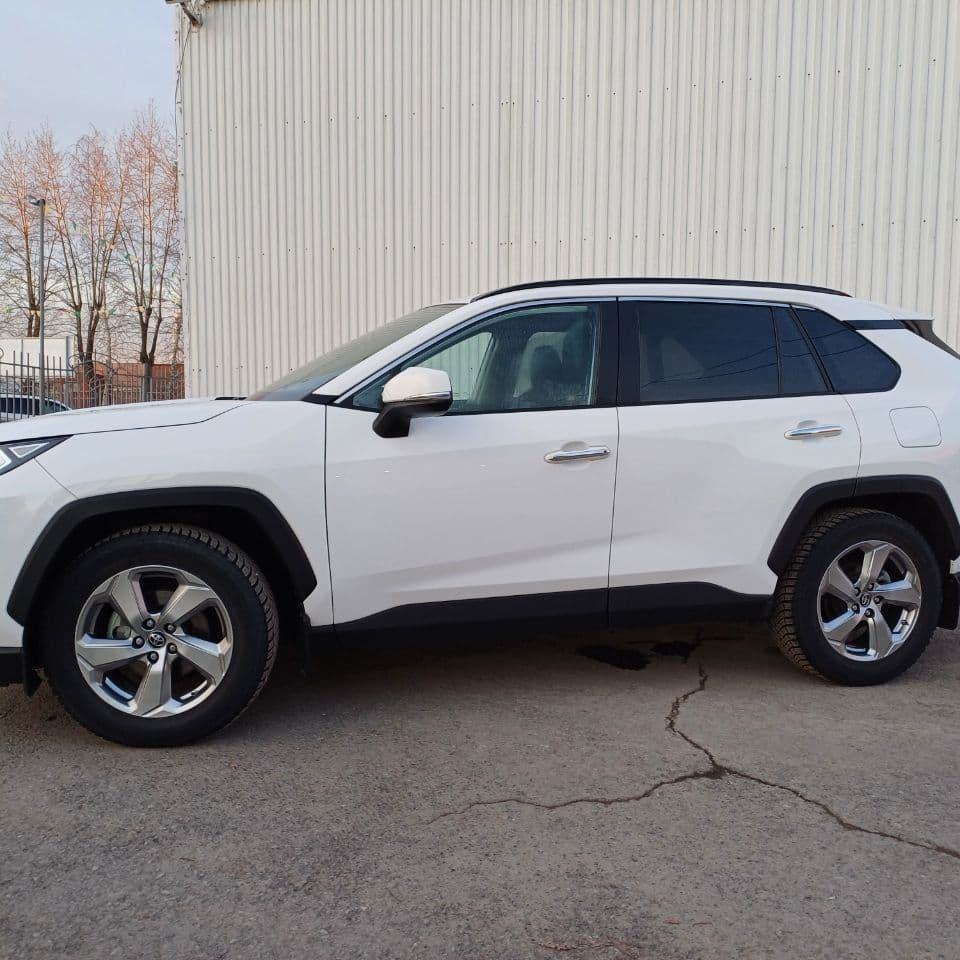 Купить Toyota RAV4 4*4 2.0 АКПП
