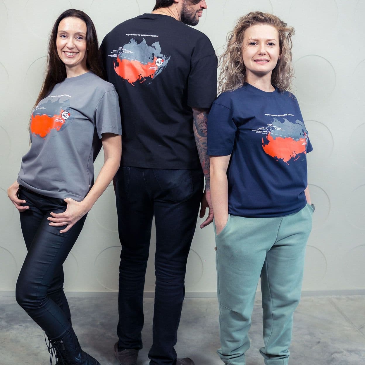 Купить Футболка "Карта мира по-владивостокски", принт на спине