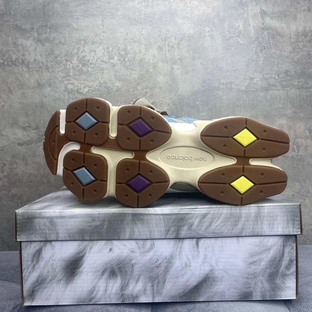 Купить New Balance 9060 Bodega Age Of Discovery