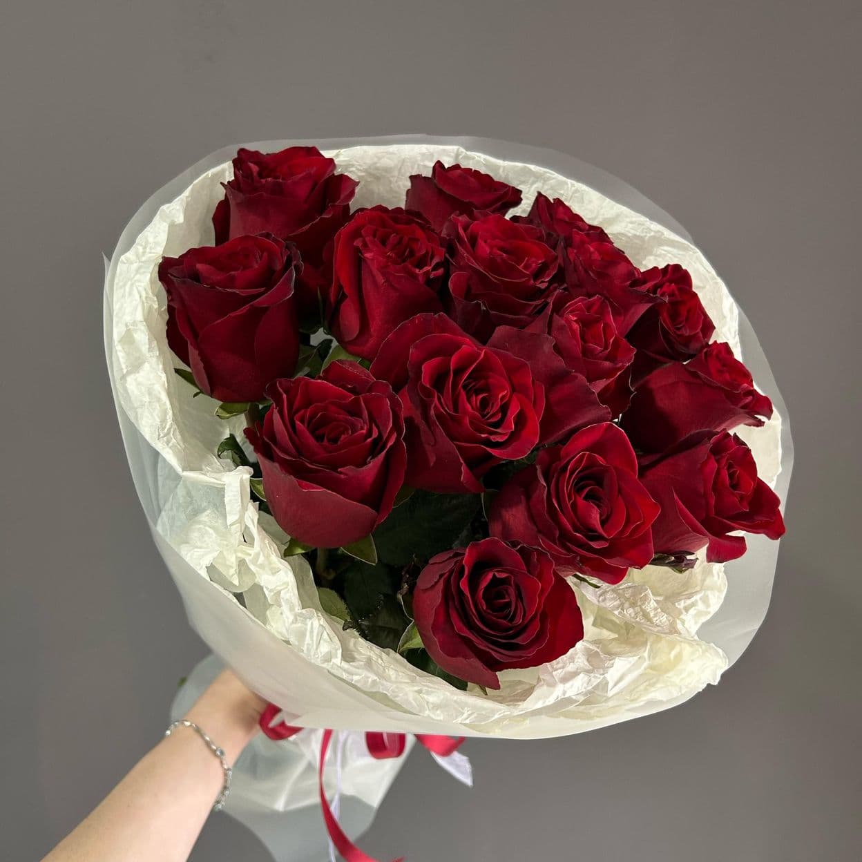 Купить Букет из 15 красных роз