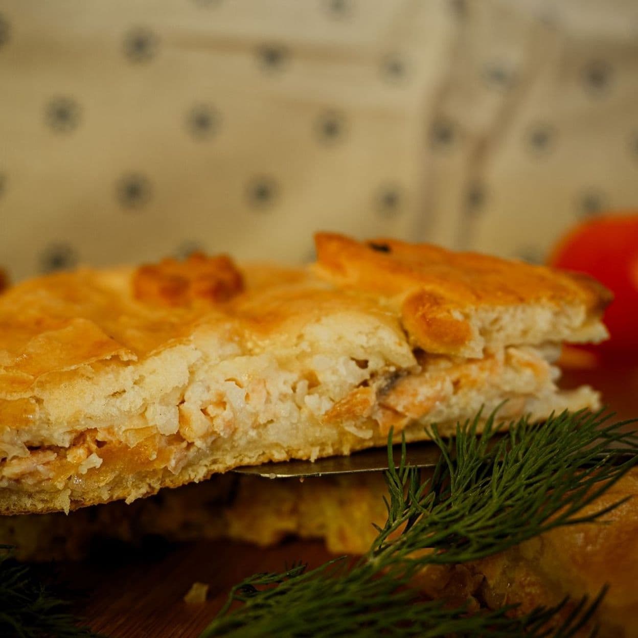Купить Пирог горбуша/рис/лук