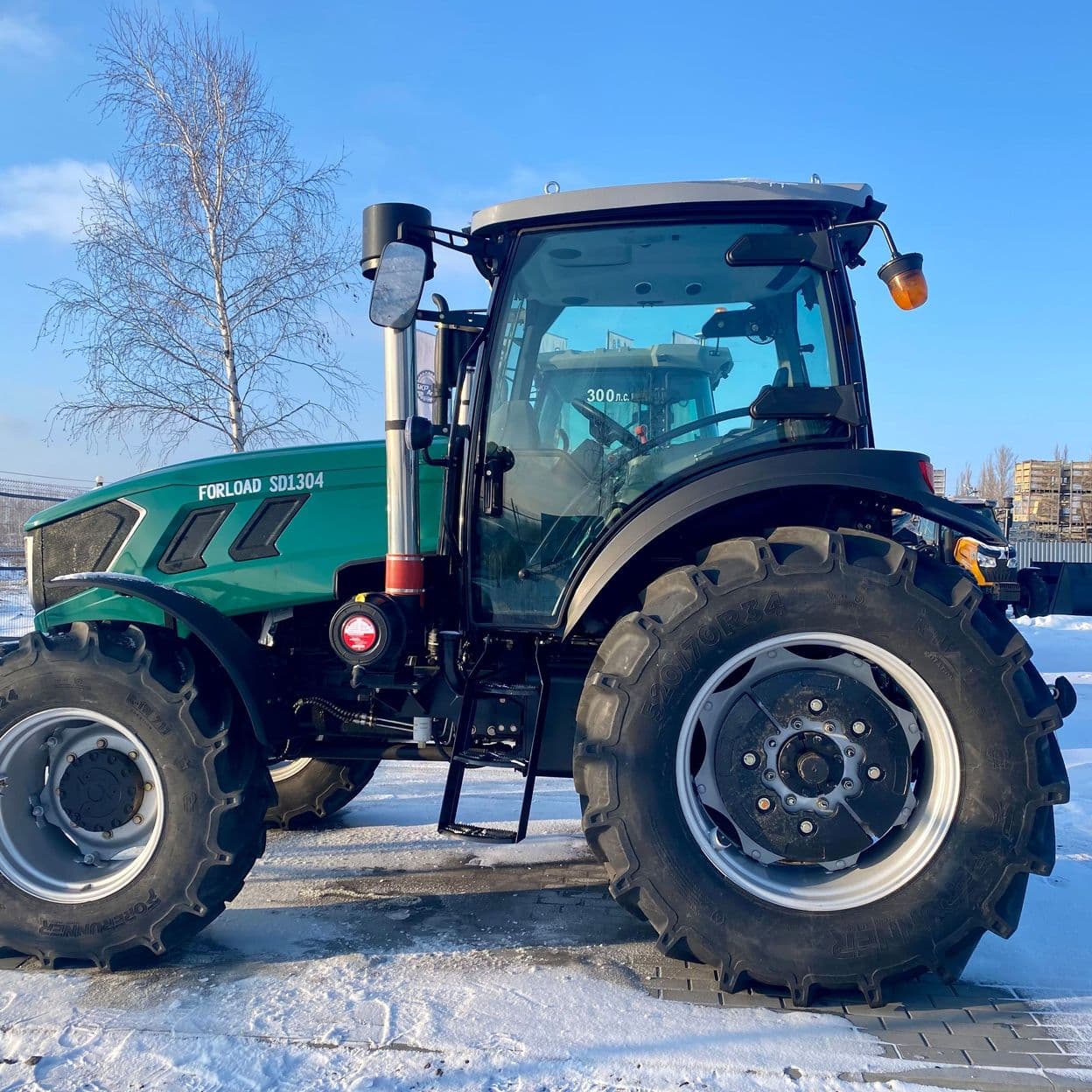 Купить Трактор FORLOAD SD1304