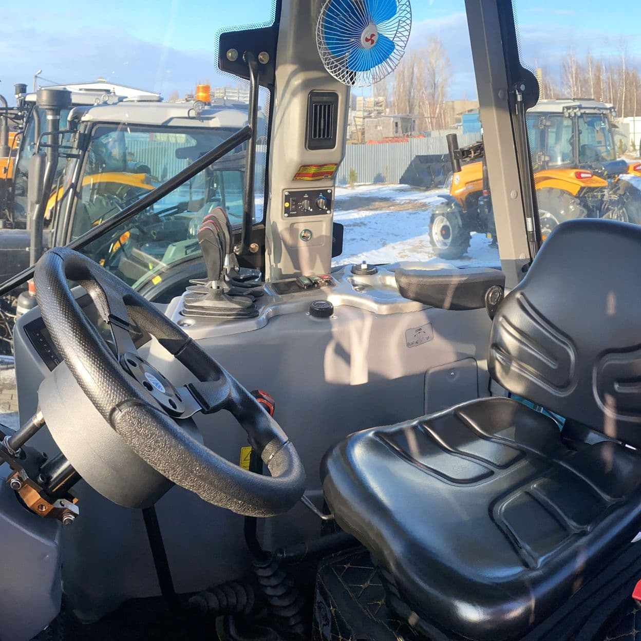 Купить Трактор FORLOAD SD3004