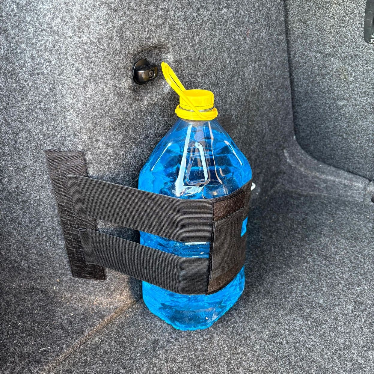 Купить Карман резинка в багажник на липучках. Набор универсальных держателей в авто