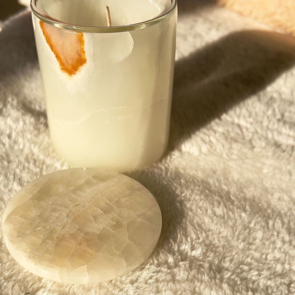 Купить Свеча в стакане из оникса "Cream onyx"