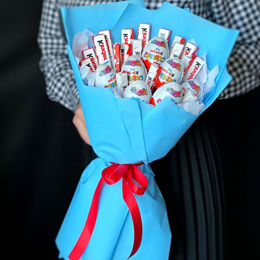 Купить Букет из киндеров арт. 425