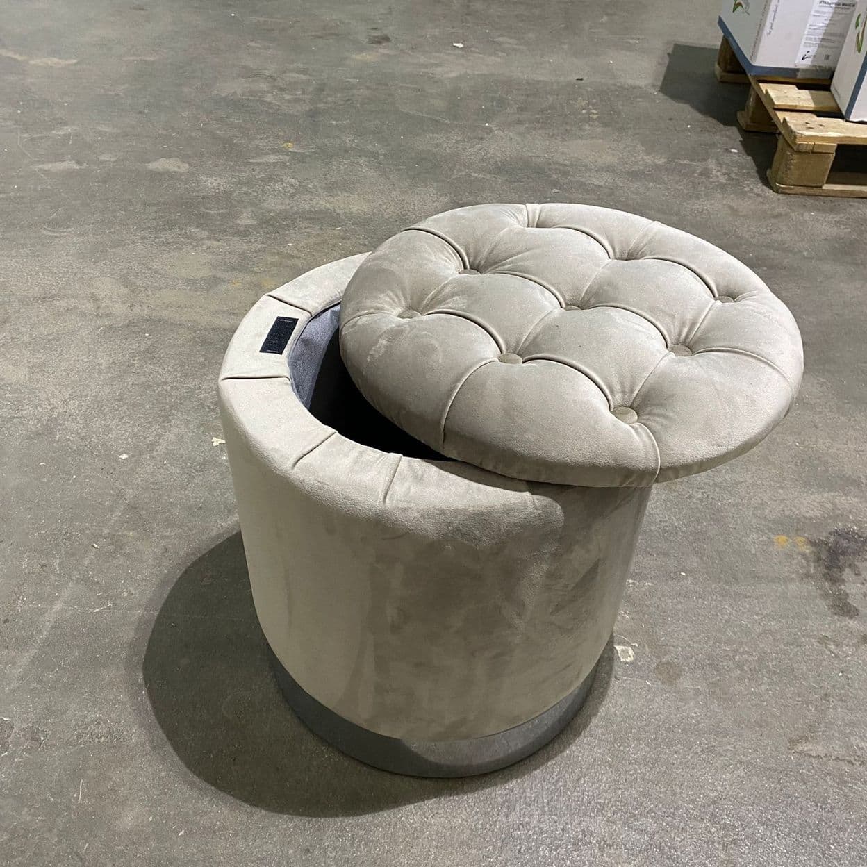 Купить Круглый пуф с крышкой