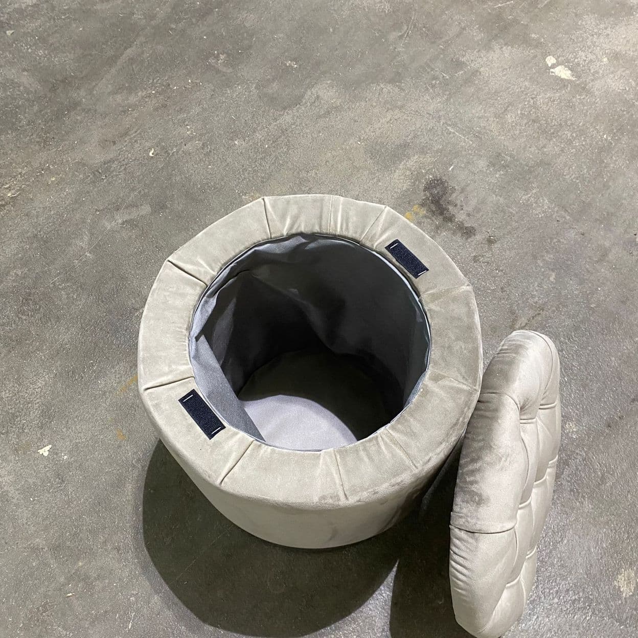 Купить Круглый пуф с крышкой