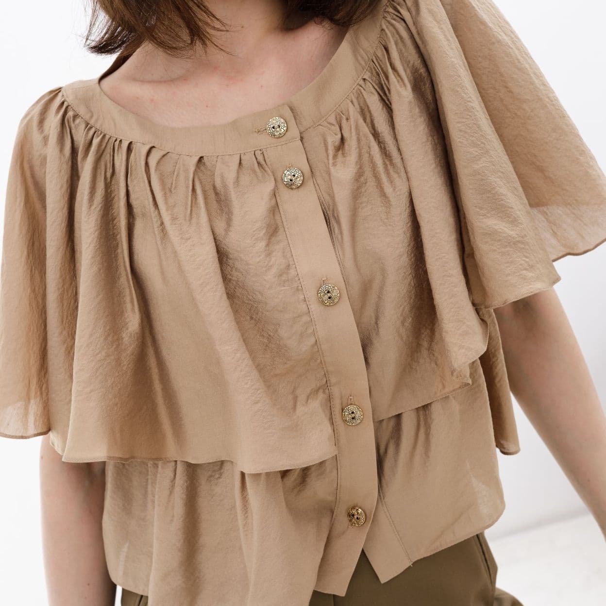 Купить Топ женский с воланами золотистый