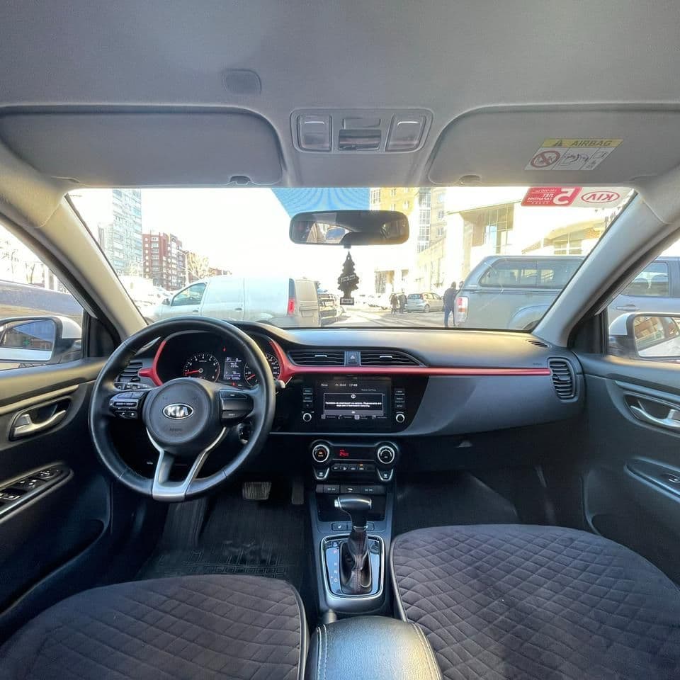 Купить Kia Rio 1.6 АКПП