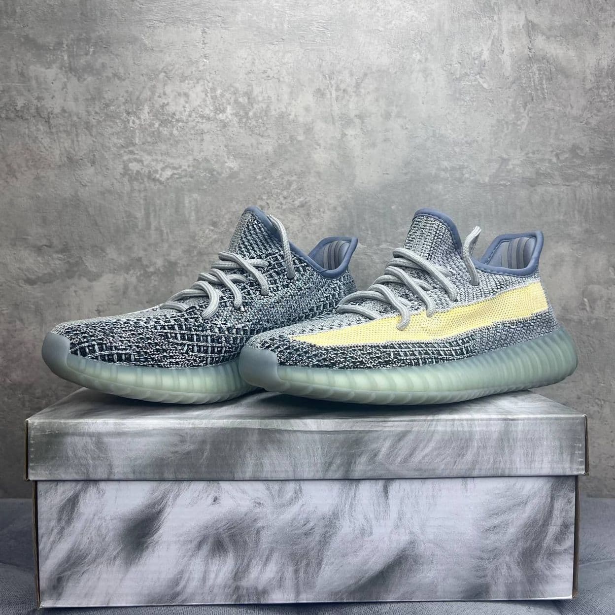 Купить Adidas Yeezy Boost 350 V2 Ash Blue