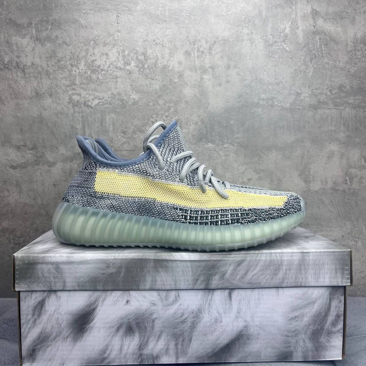 Купить Adidas Yeezy Boost 350 V2 Ash Blue