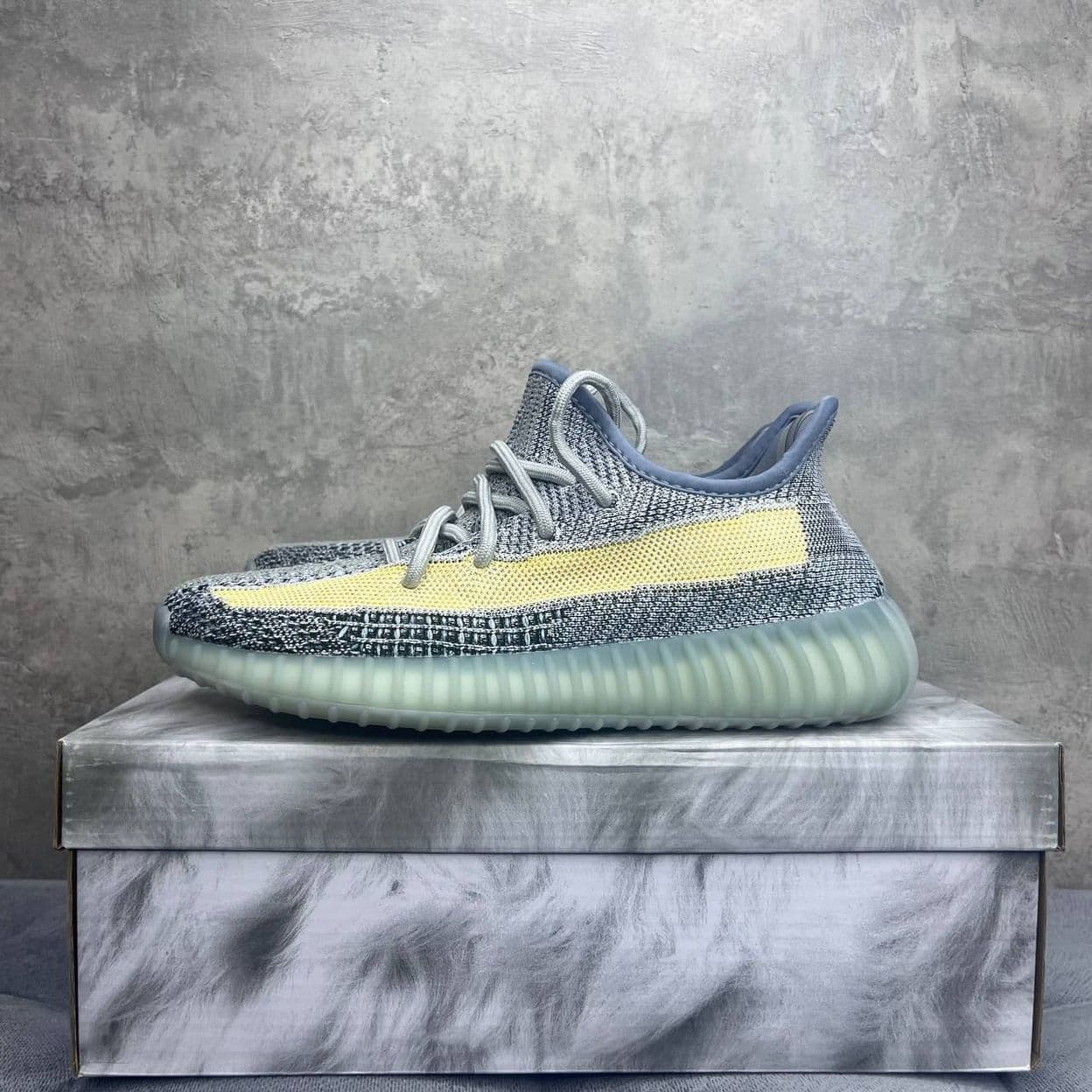 Купить Adidas Yeezy Boost 350 V2 Ash Blue