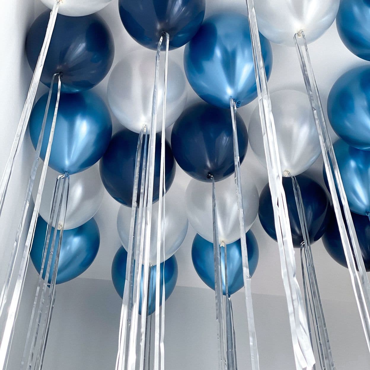 Купить Шары под потолок с дождиком 
