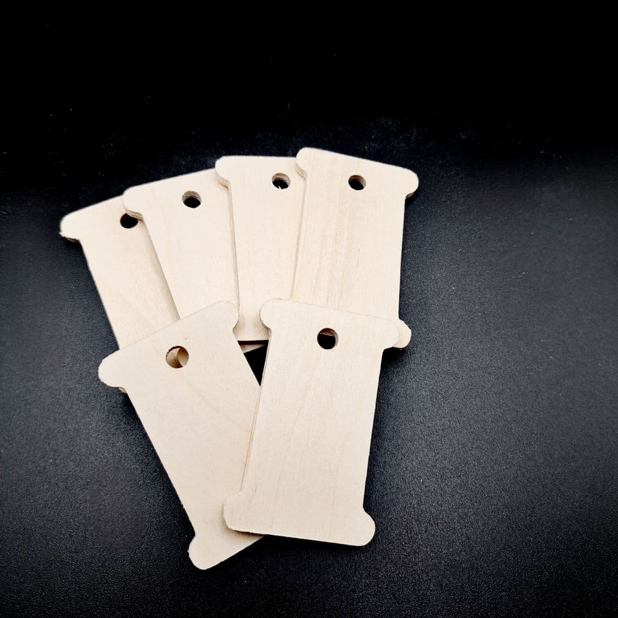 Купить Бобинки для мулине деревянные