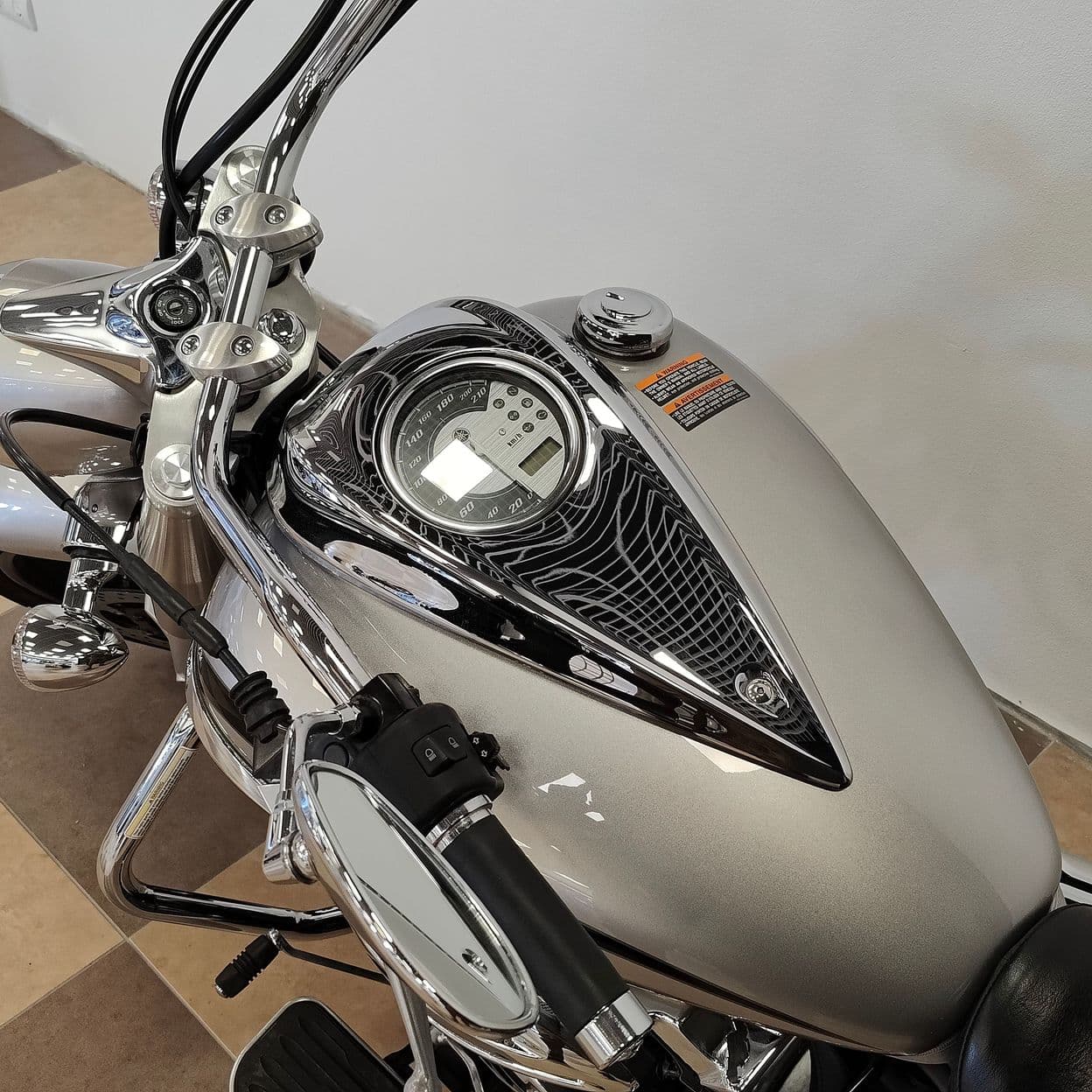 Купить Yamaha XVS 950