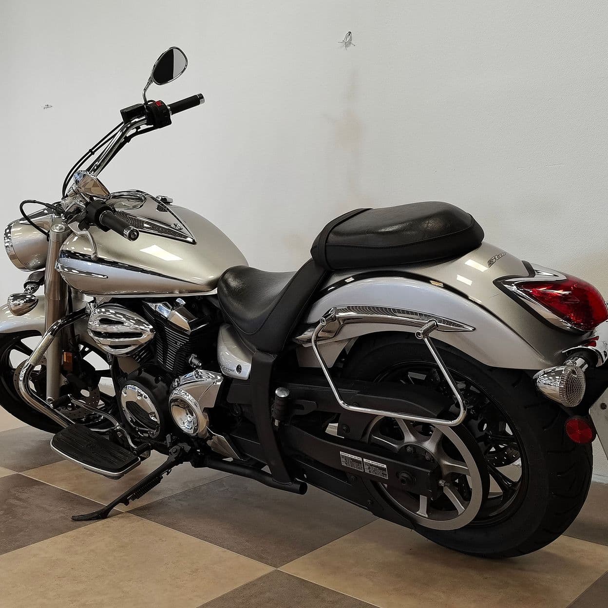 Купить Yamaha XVS 950