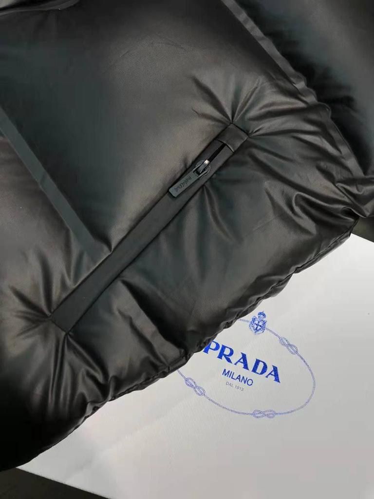 Купить Пуховая куртка Prada Primaloft