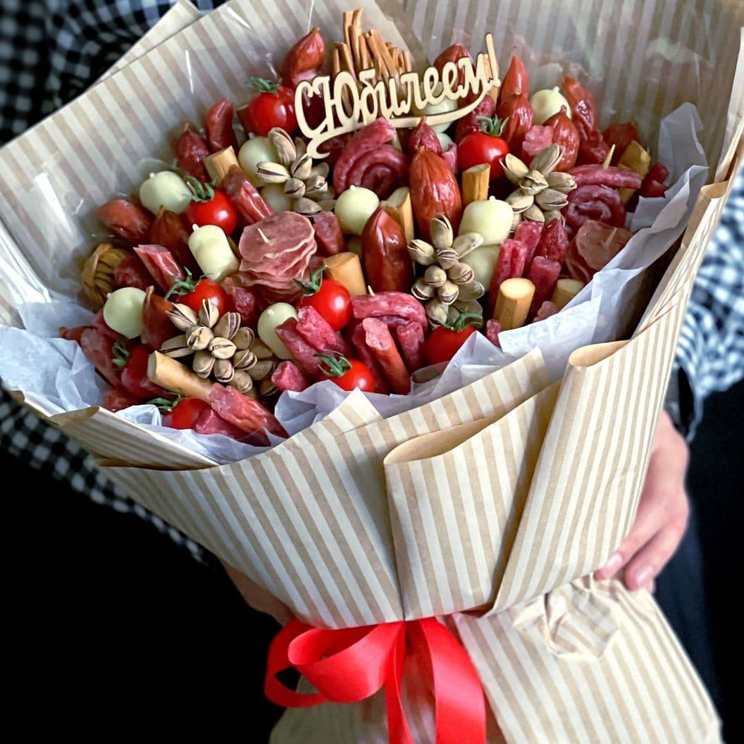 Купить Букет из колбасок и сыров арт. 448