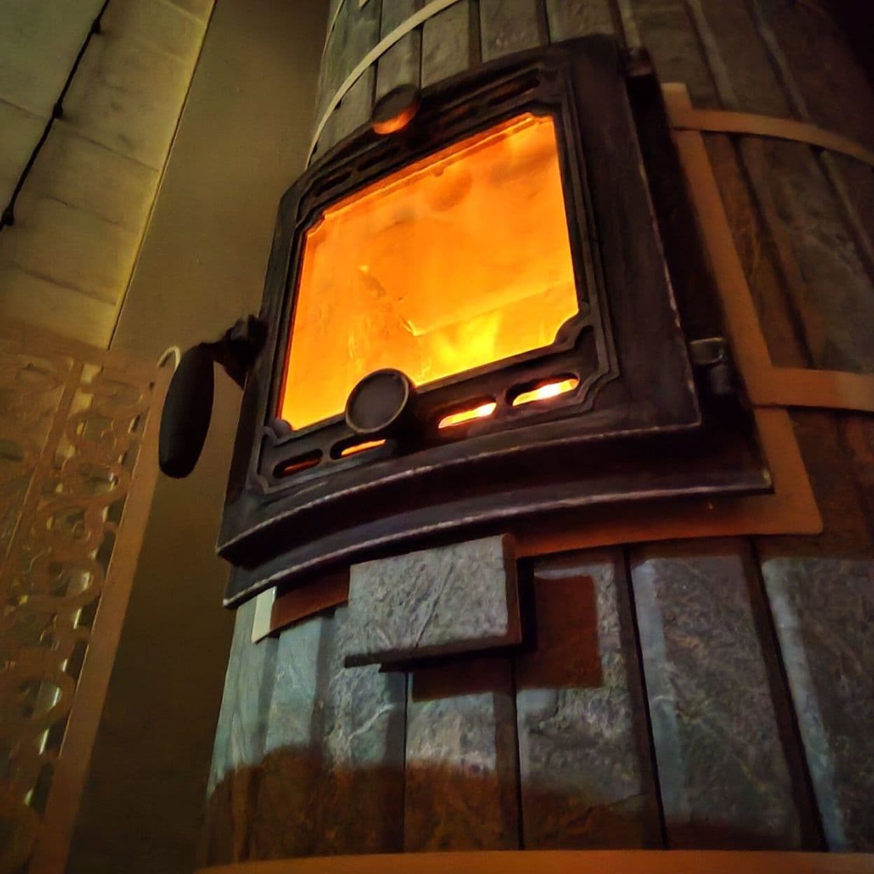 Купить Печь отопительная "СУДАРЫНЯ" в талькохлорите