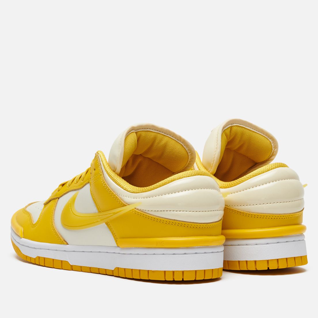 Купить Nike Wmns Dunk Low Twist