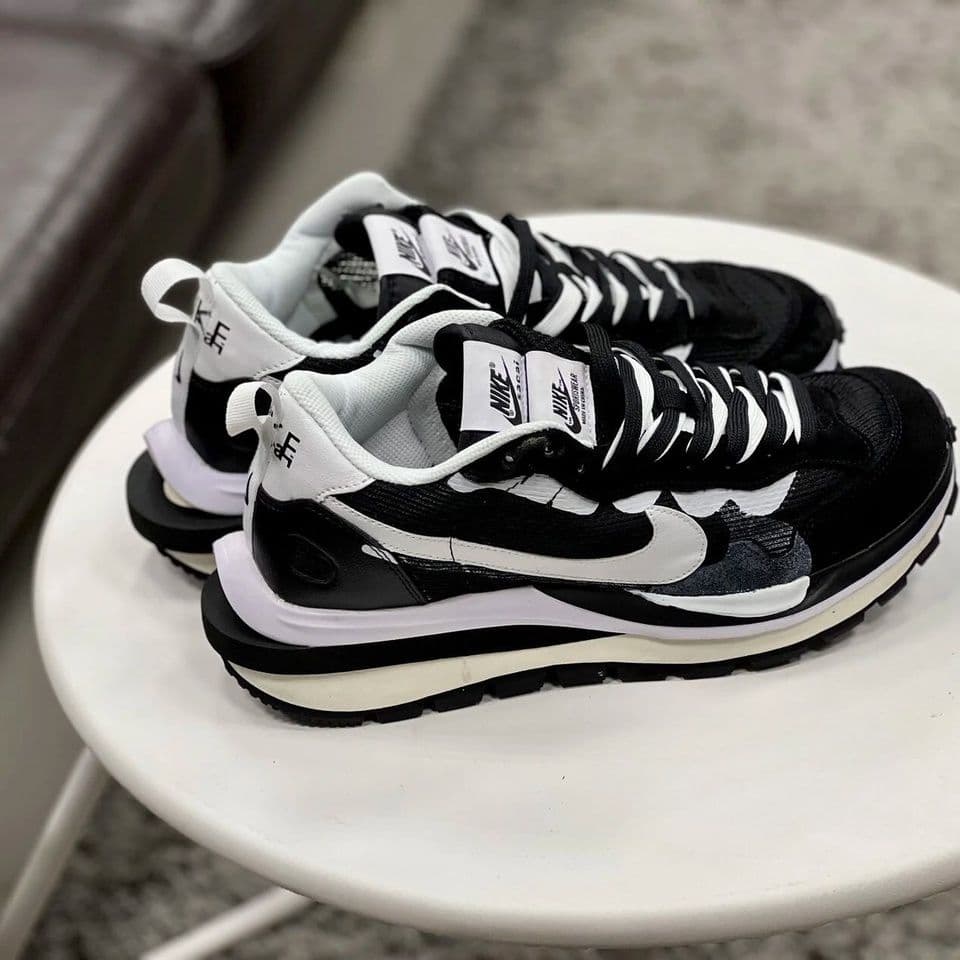 Купить Nike VaorWaffle Sacai, Black White