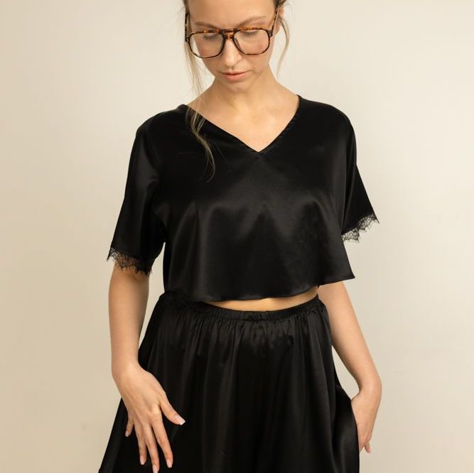 Купить ФУТБОЛКА УКОРОЧЕННАЯ #КРУЖЕВО