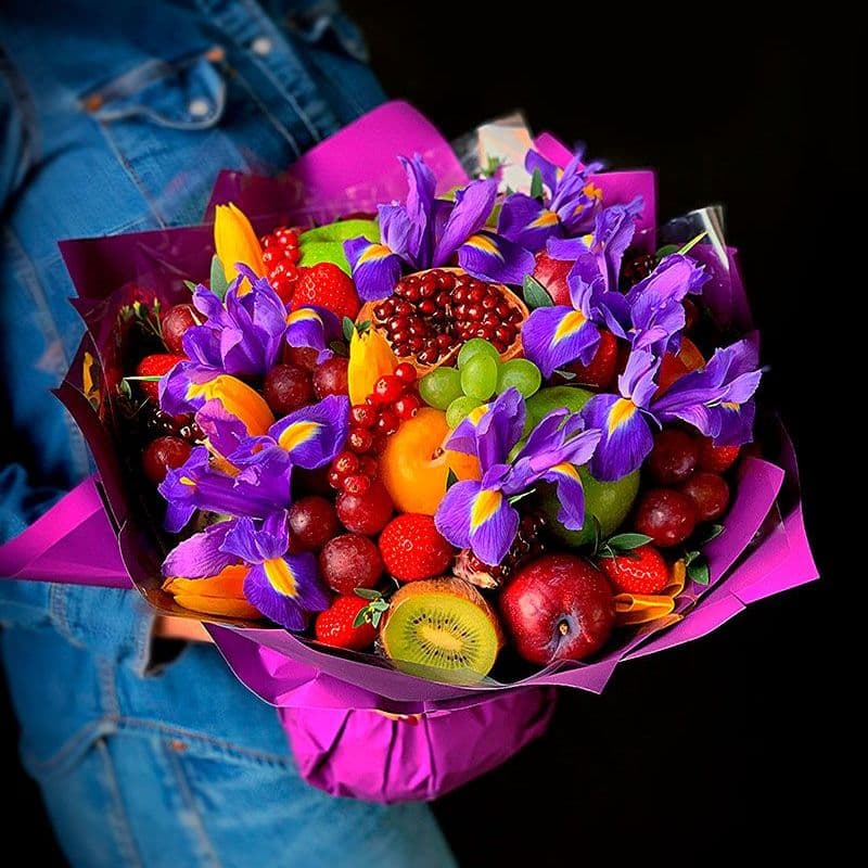 Купить Фруктовый букет с цветами арт. 261