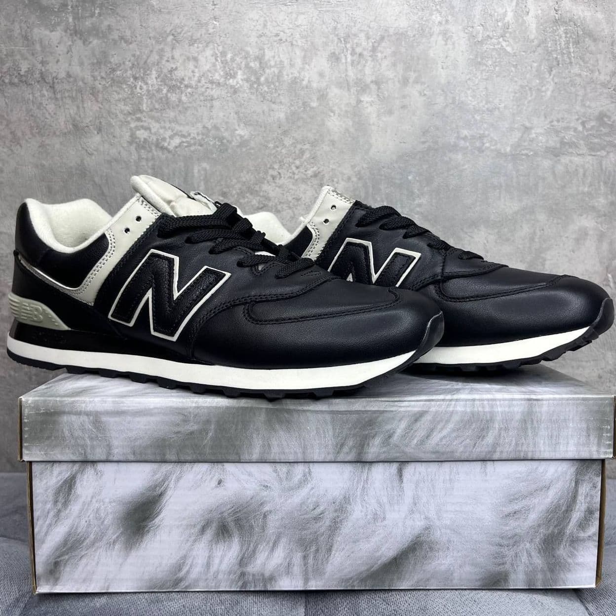 Купить New Balance 574LUC Black White