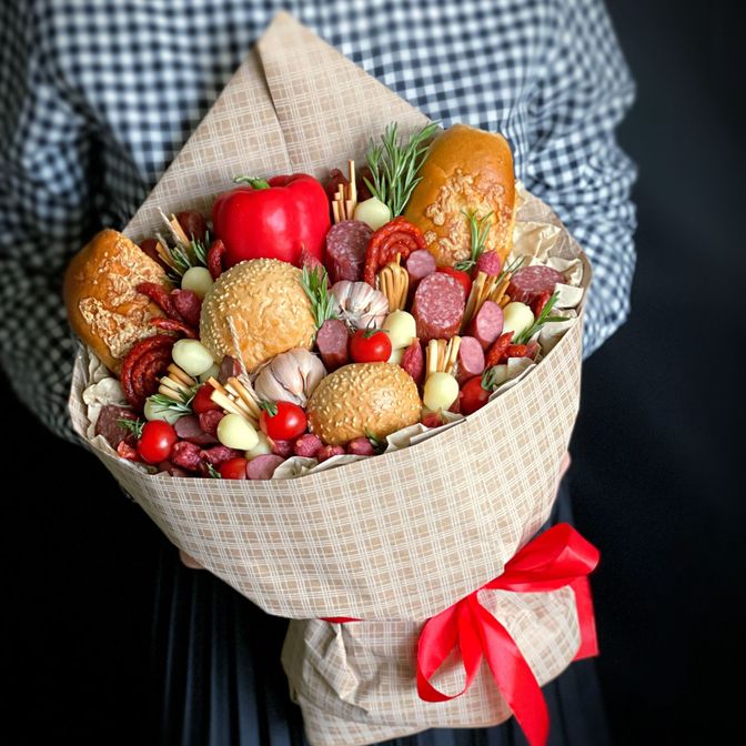 Колбасный букет с орешками