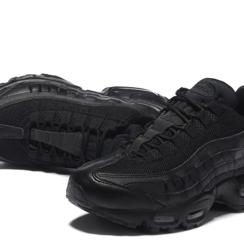 Купить Nike Air Max 95 Triple Black