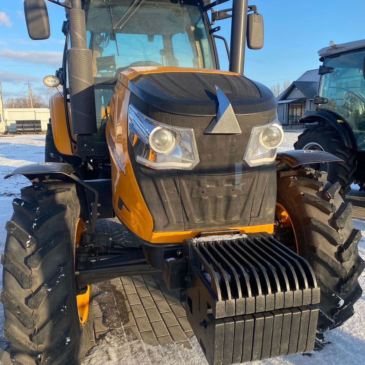 Купить Трактор FORLOAD SD1604
