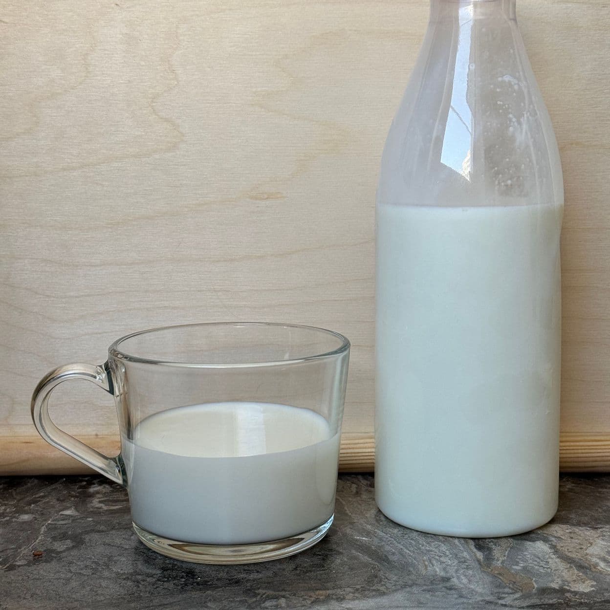 Купить Молоко пастеризованное 1 л