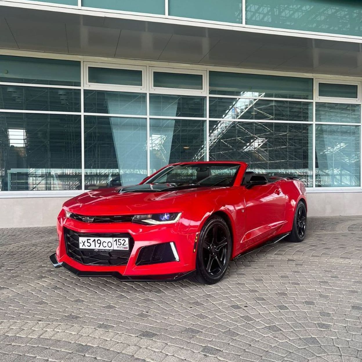 Купить Chevrolet Camaro Красный
