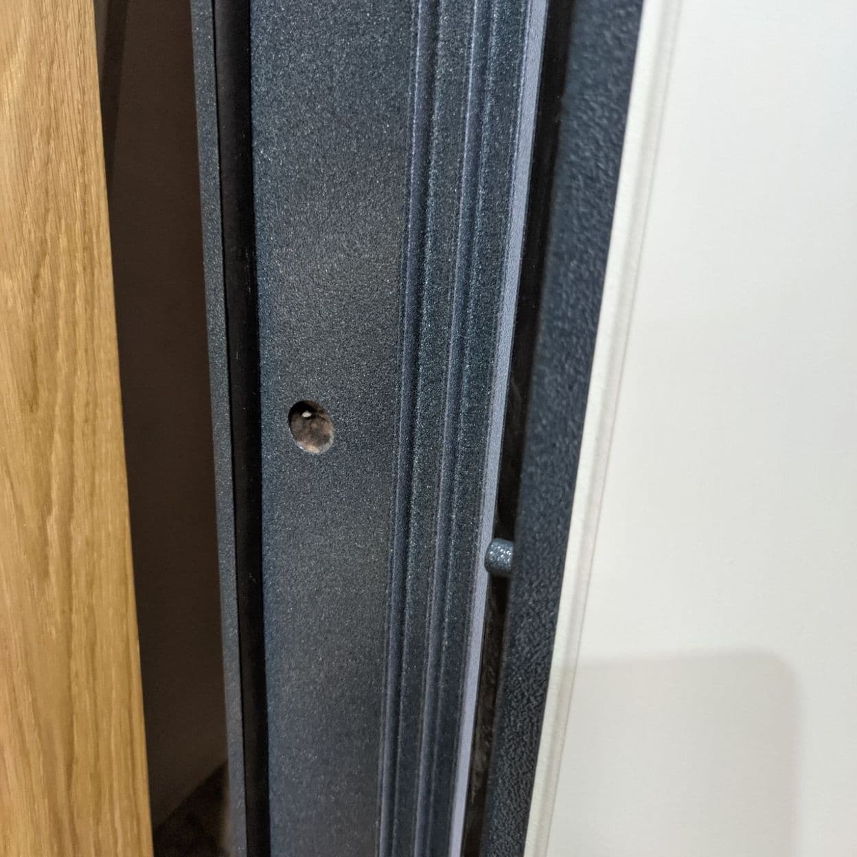 Купить Дверь входная "КЁЛЬН", ясень белый