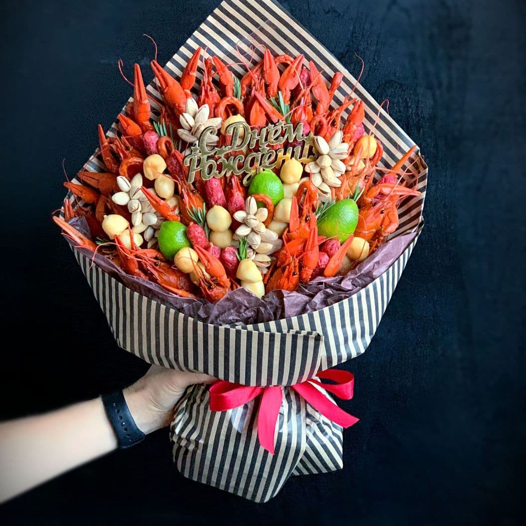 Купить Букет из раков и колбасок арт. 194