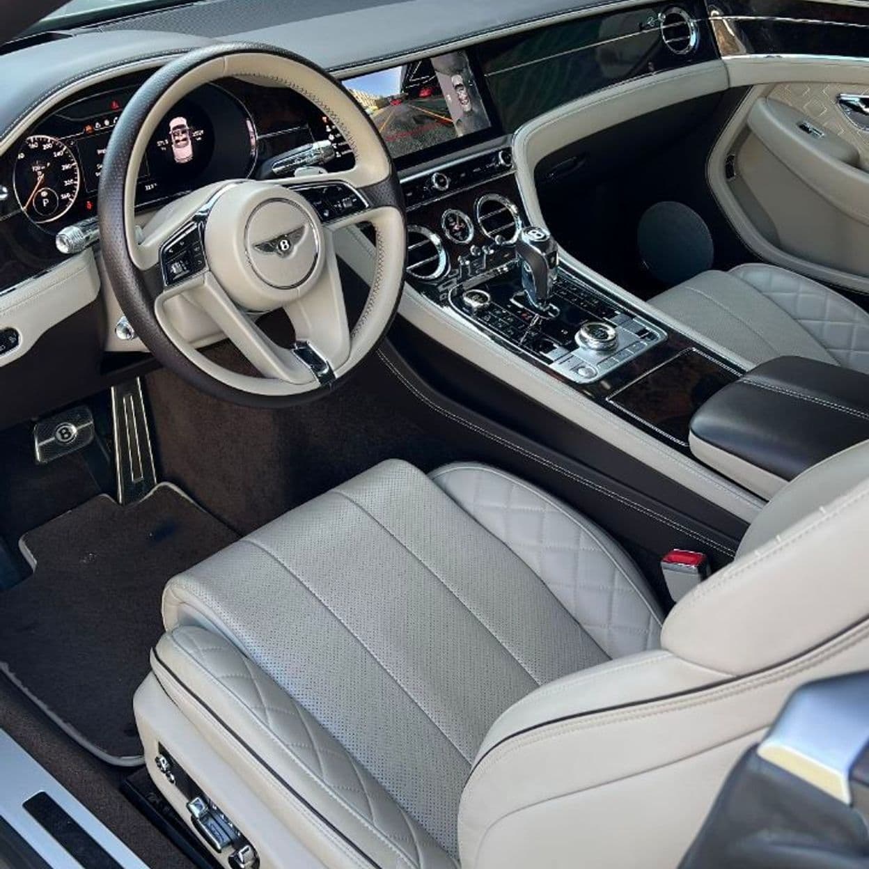 Купить Bentley Continental Convertible