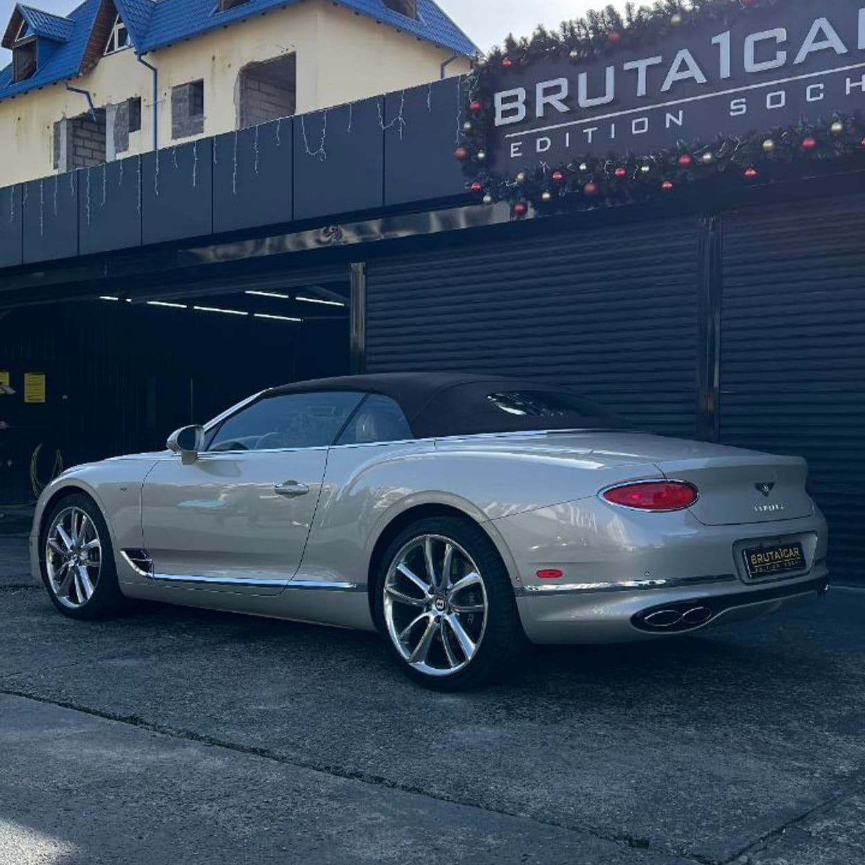 Купить Bentley Continental Convertible