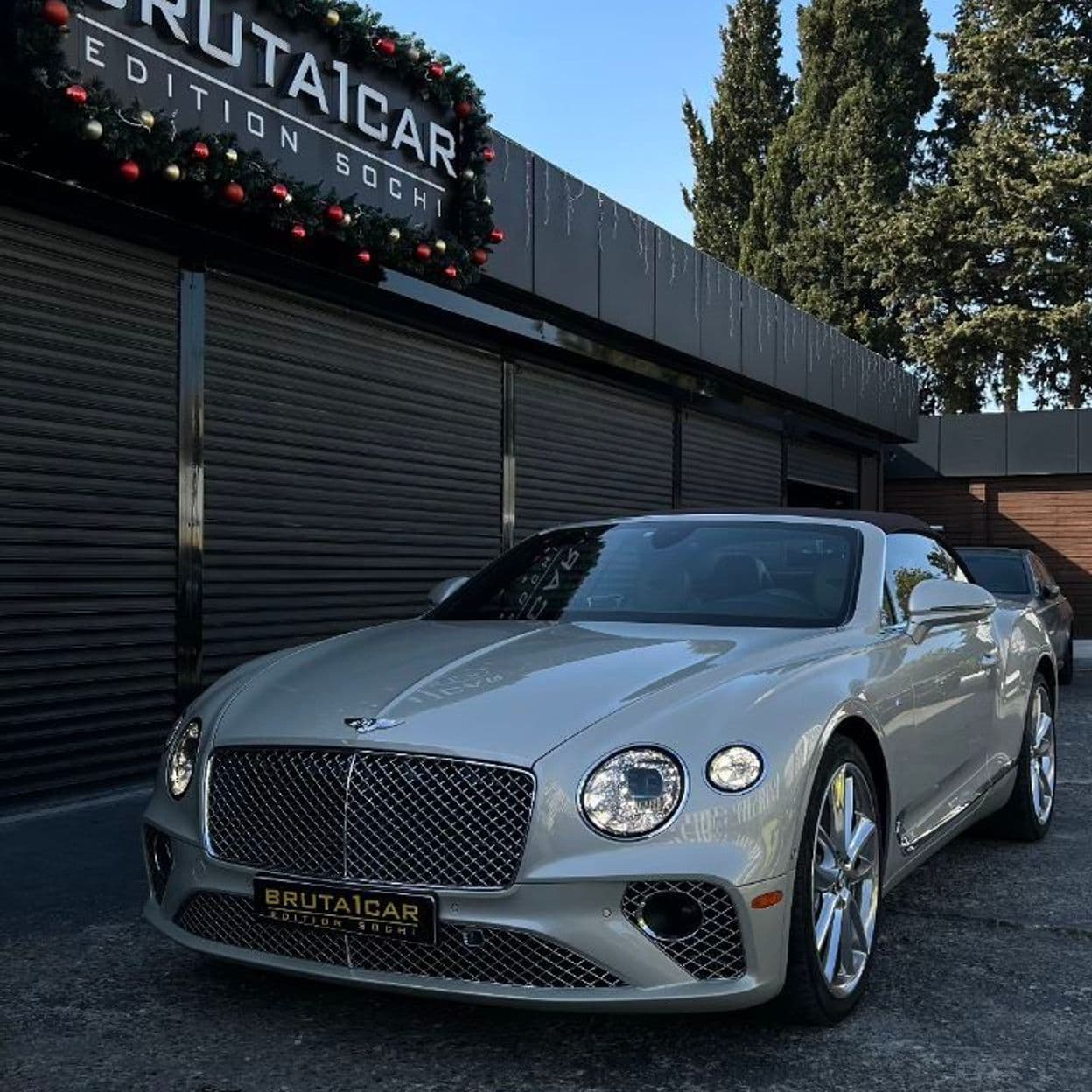 Купить Bentley Continental Convertible