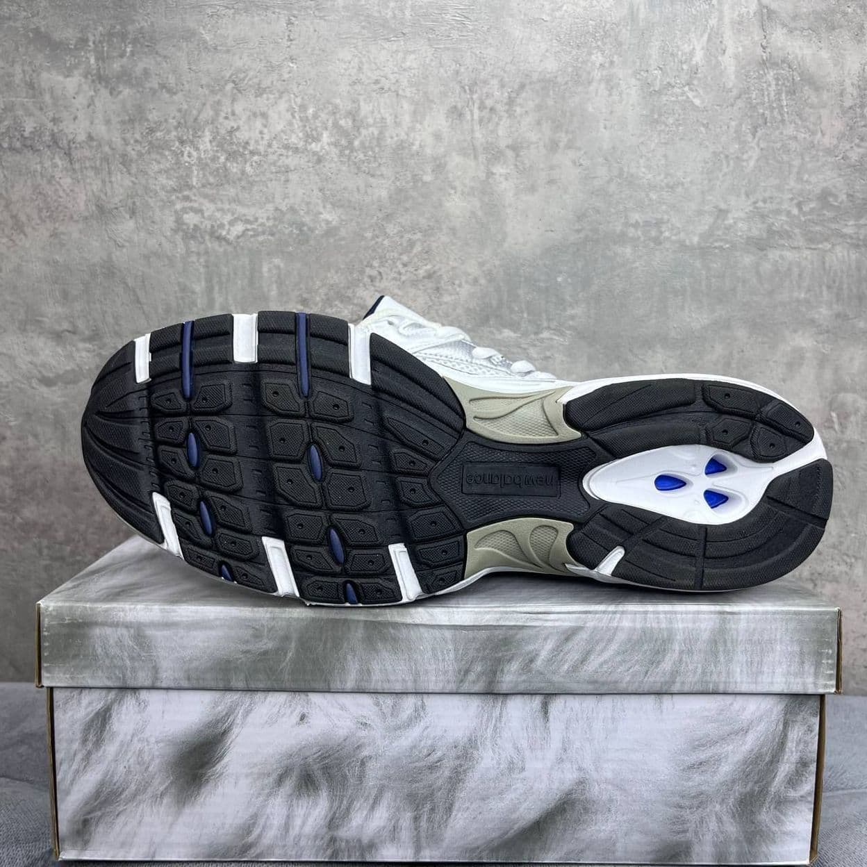 Купить New Balance 530 Silver White