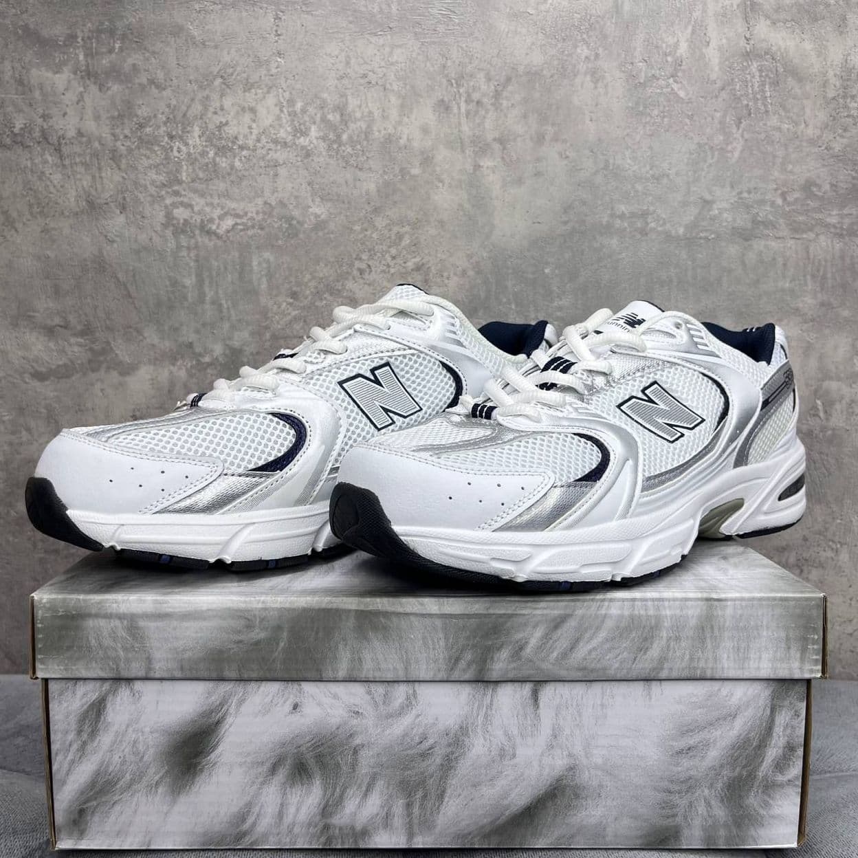 Купить New Balance 530 Silver White