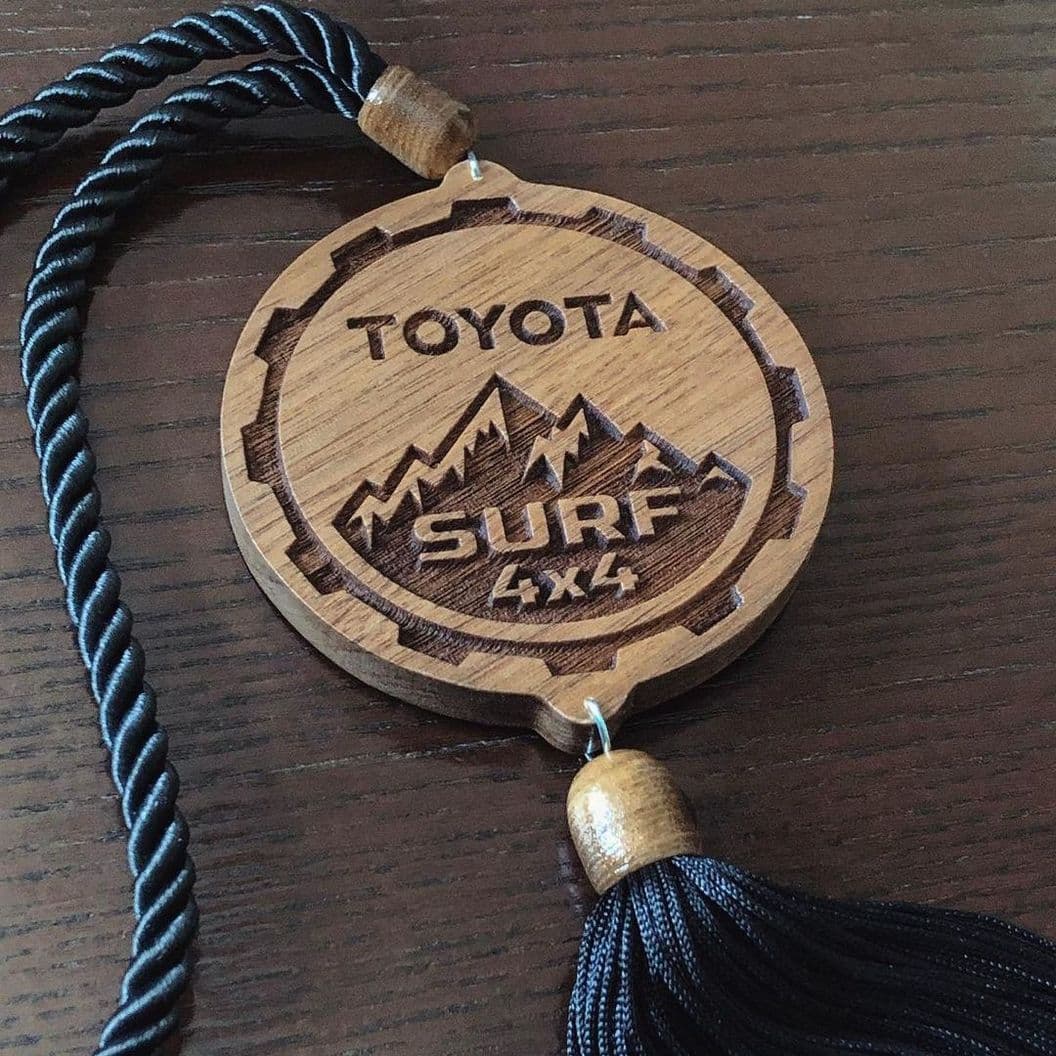 Подвеска на зеркало Toyota Surf