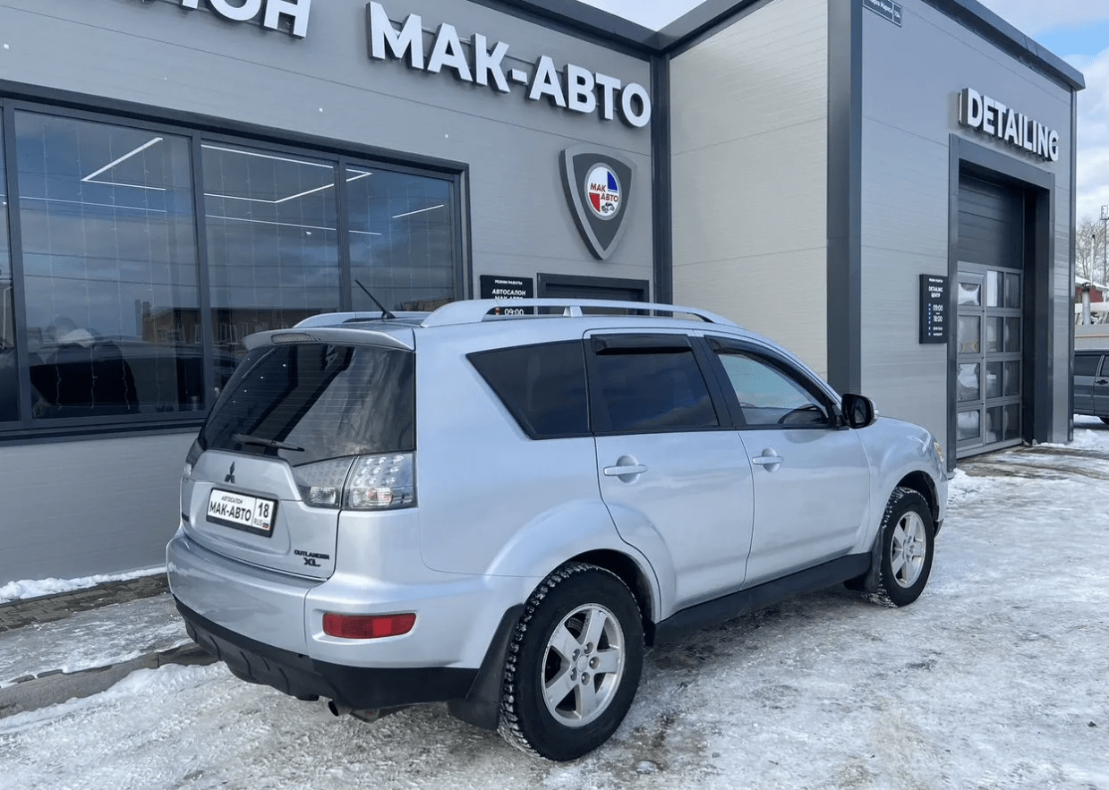Купить Mitsubishi Outlander 2.0 CVT, 2010, 179 476 км