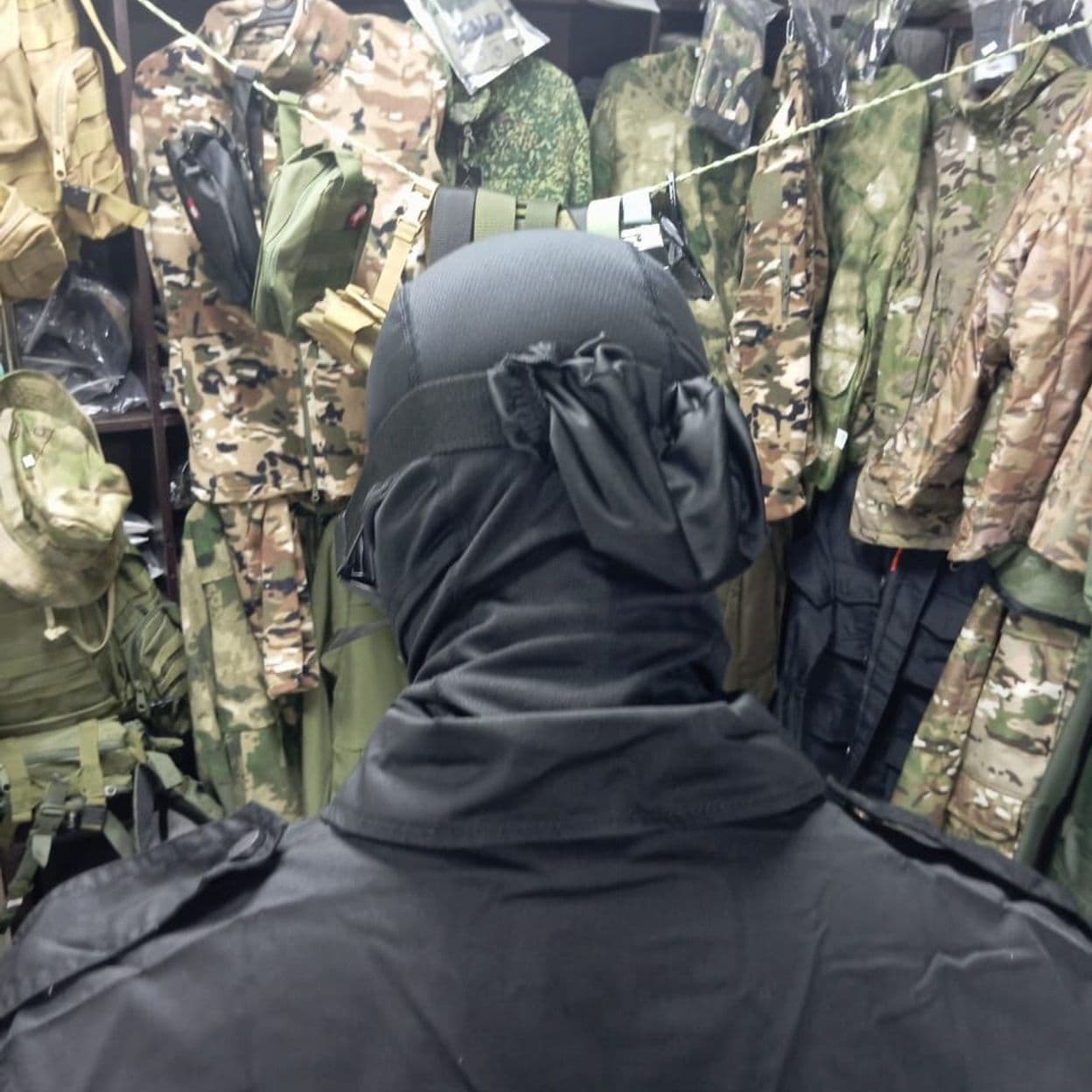 Купить балаклава цвет черный