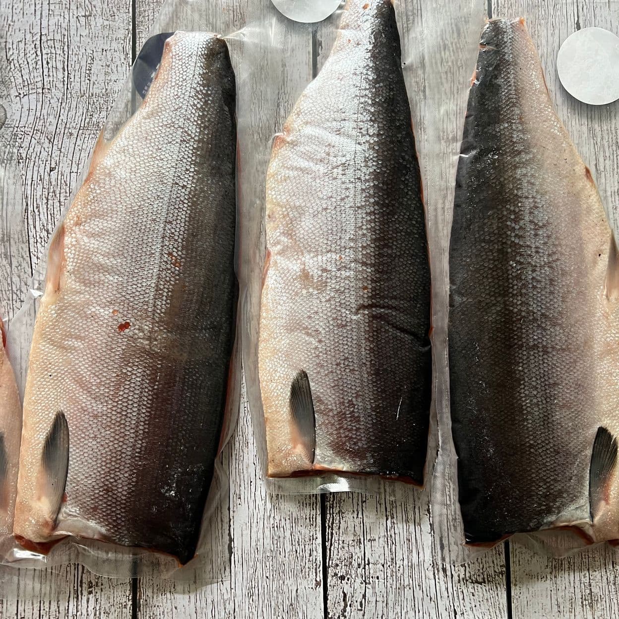 Купить Пласт нерки солено-мороженный, в вакуумной упаковке 1 кг