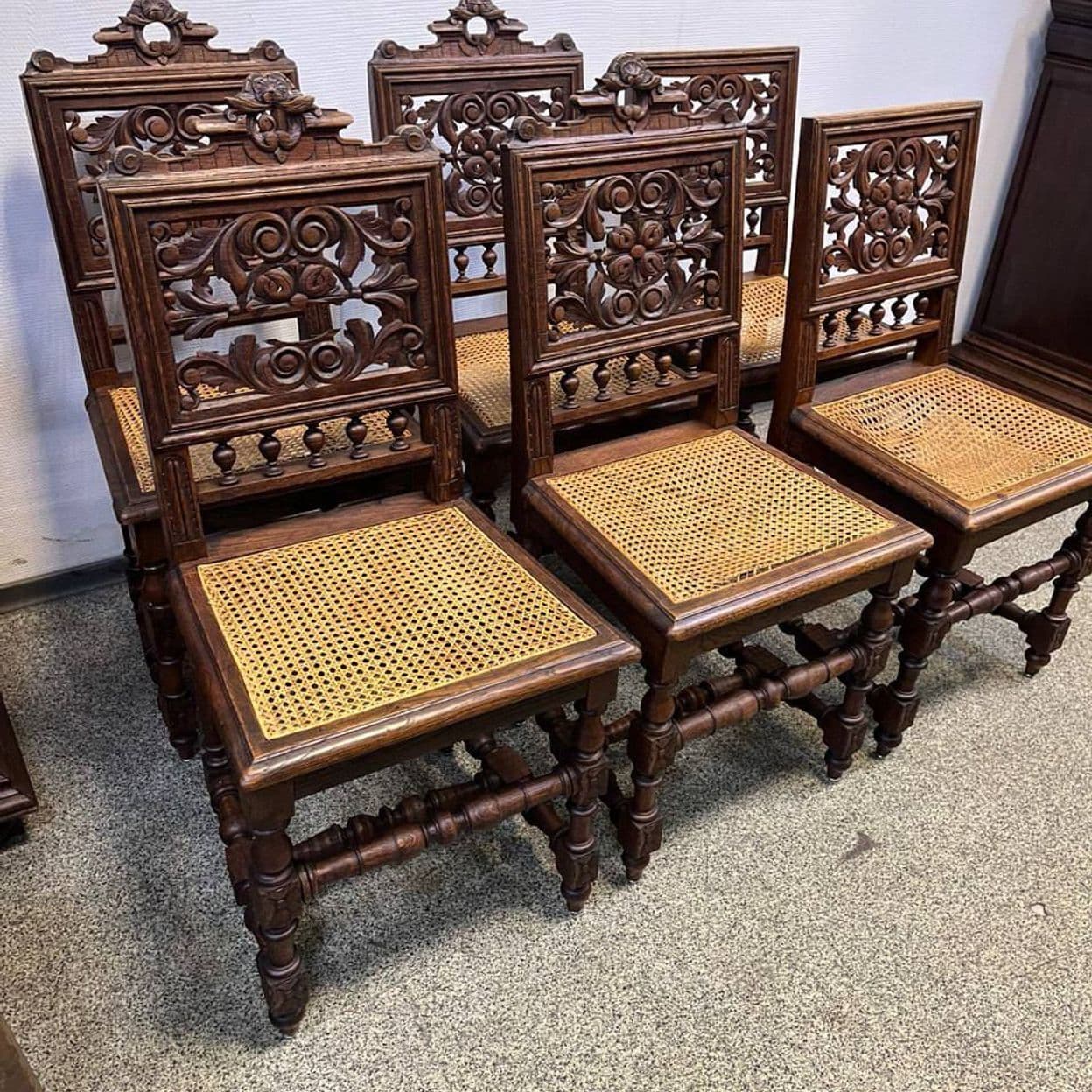 Купить Старинные стулья 6 шт с ротангом