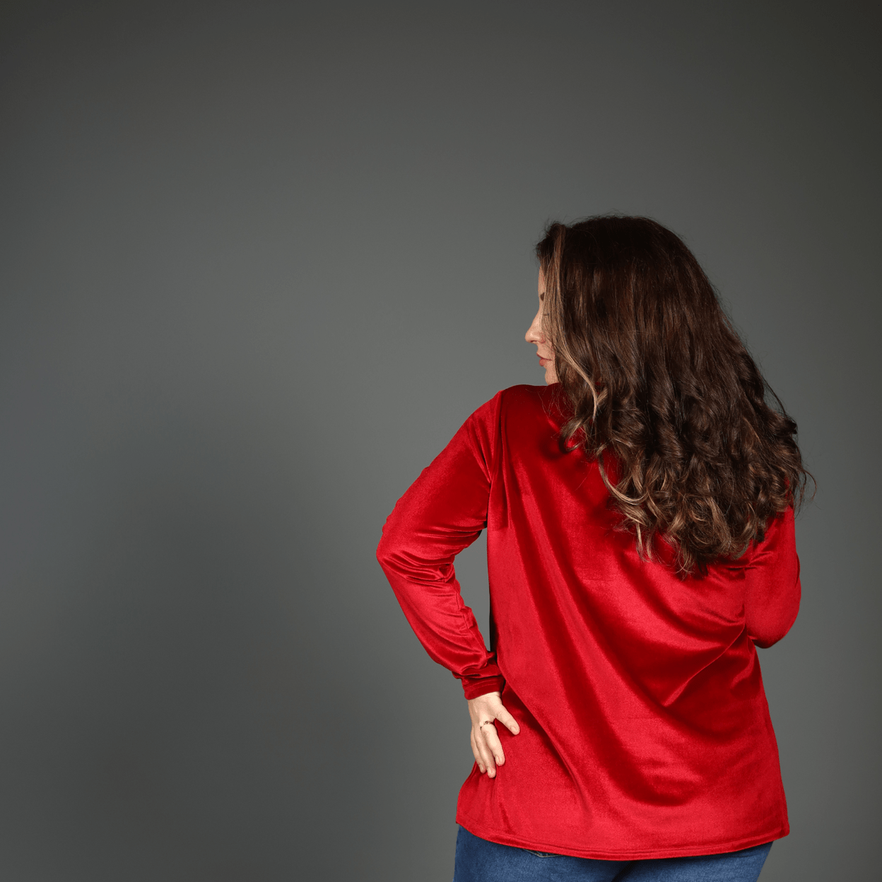 Купить Лонгслив из бархата красный