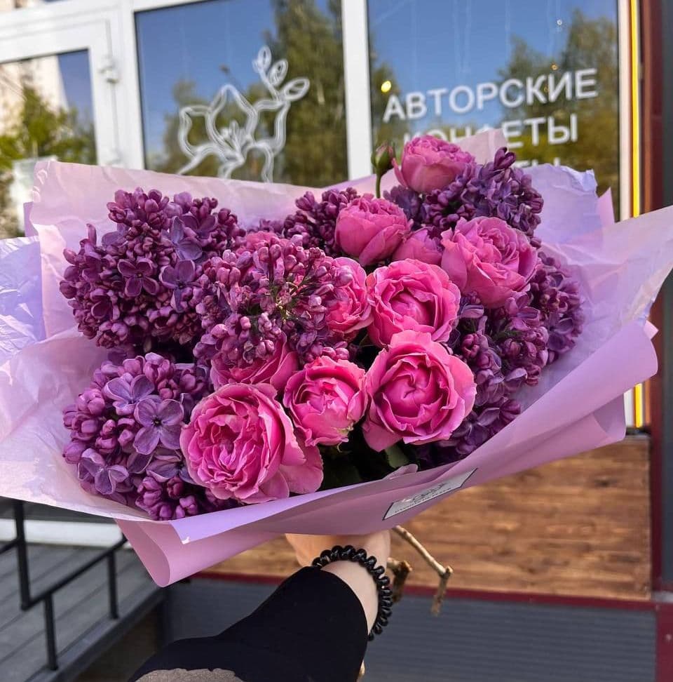 Купить Букет BLUEBERRY с Сиренью (Сезонный)