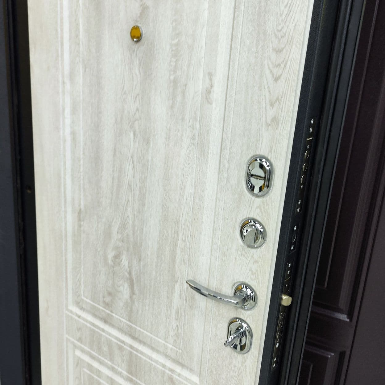 Купить Дверь входная "КЛАССИК 3", ЮДМ