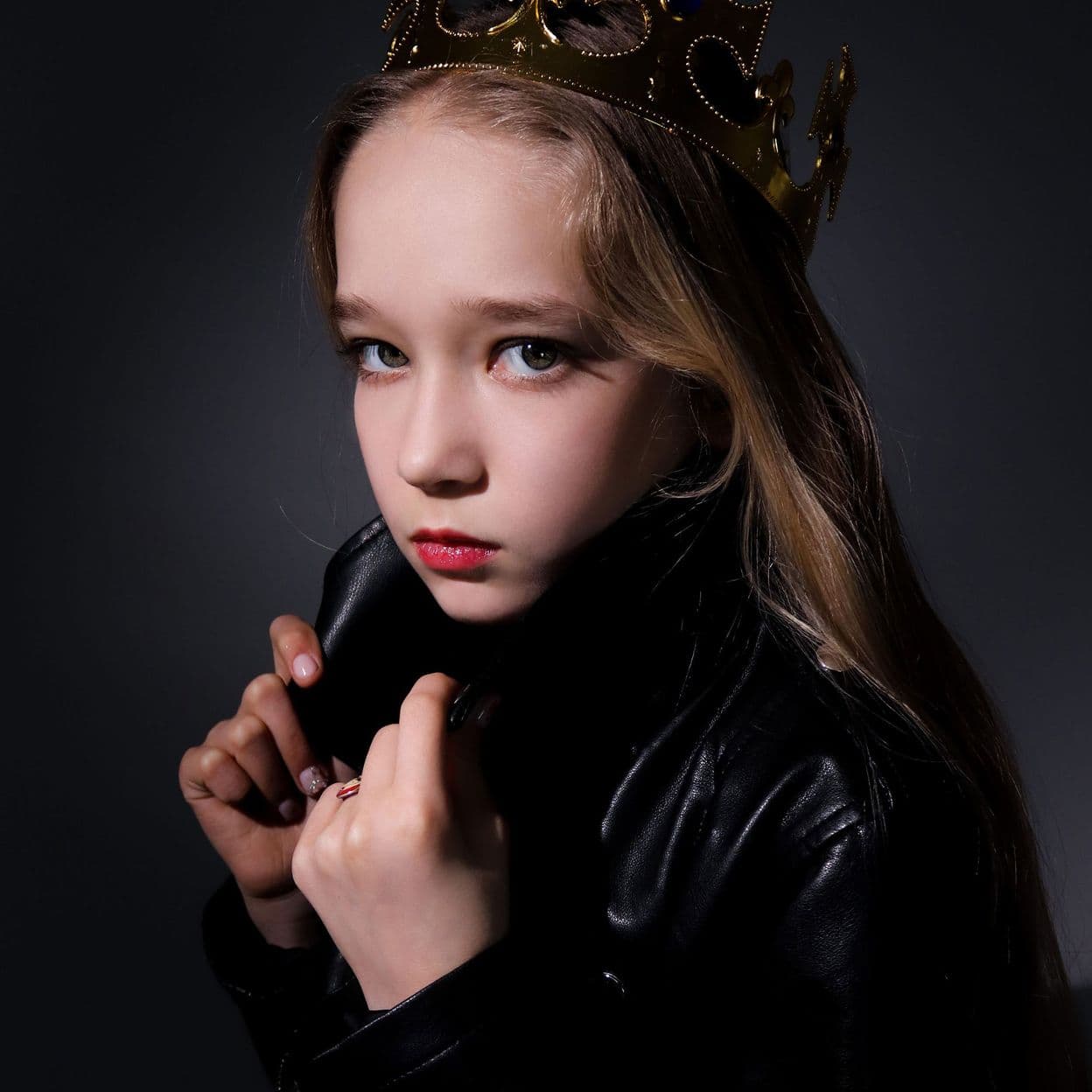 Купить Электронный журнал MOVEUX Magazine March 2025 Teen&Kids Edition Issue 1